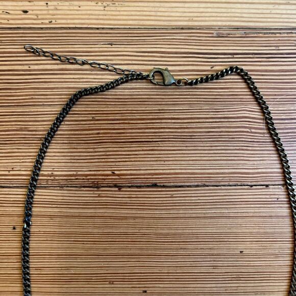Curb chain curtain necklace. - Picture 6 of 8